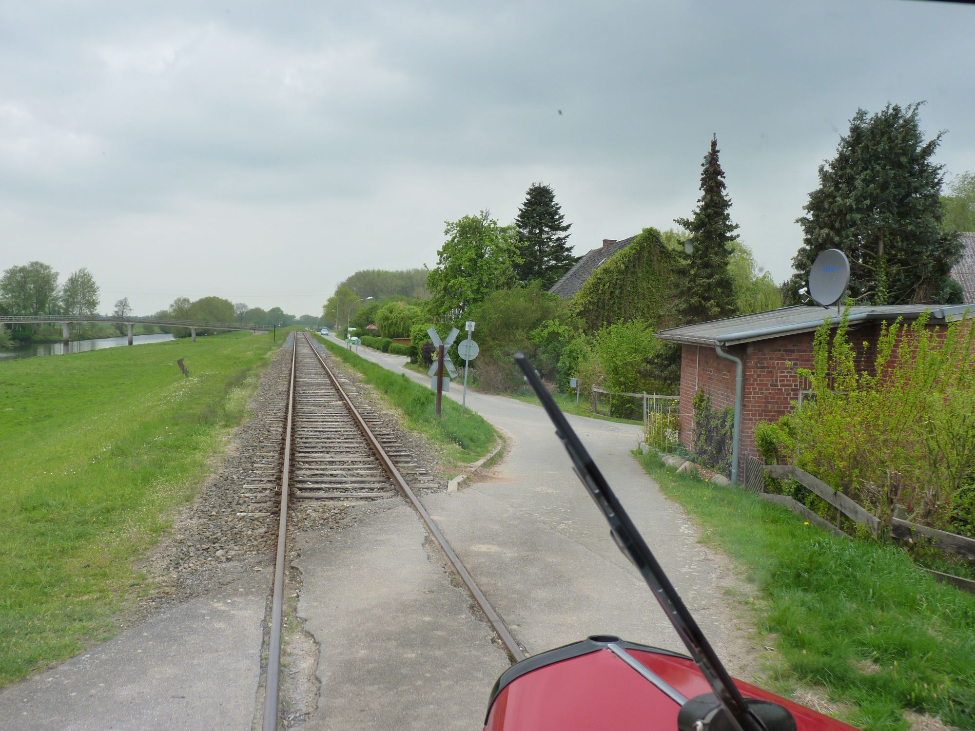 Blick aus dem Triebwagen in Fahrenholz ameisenbaermitfahrt001