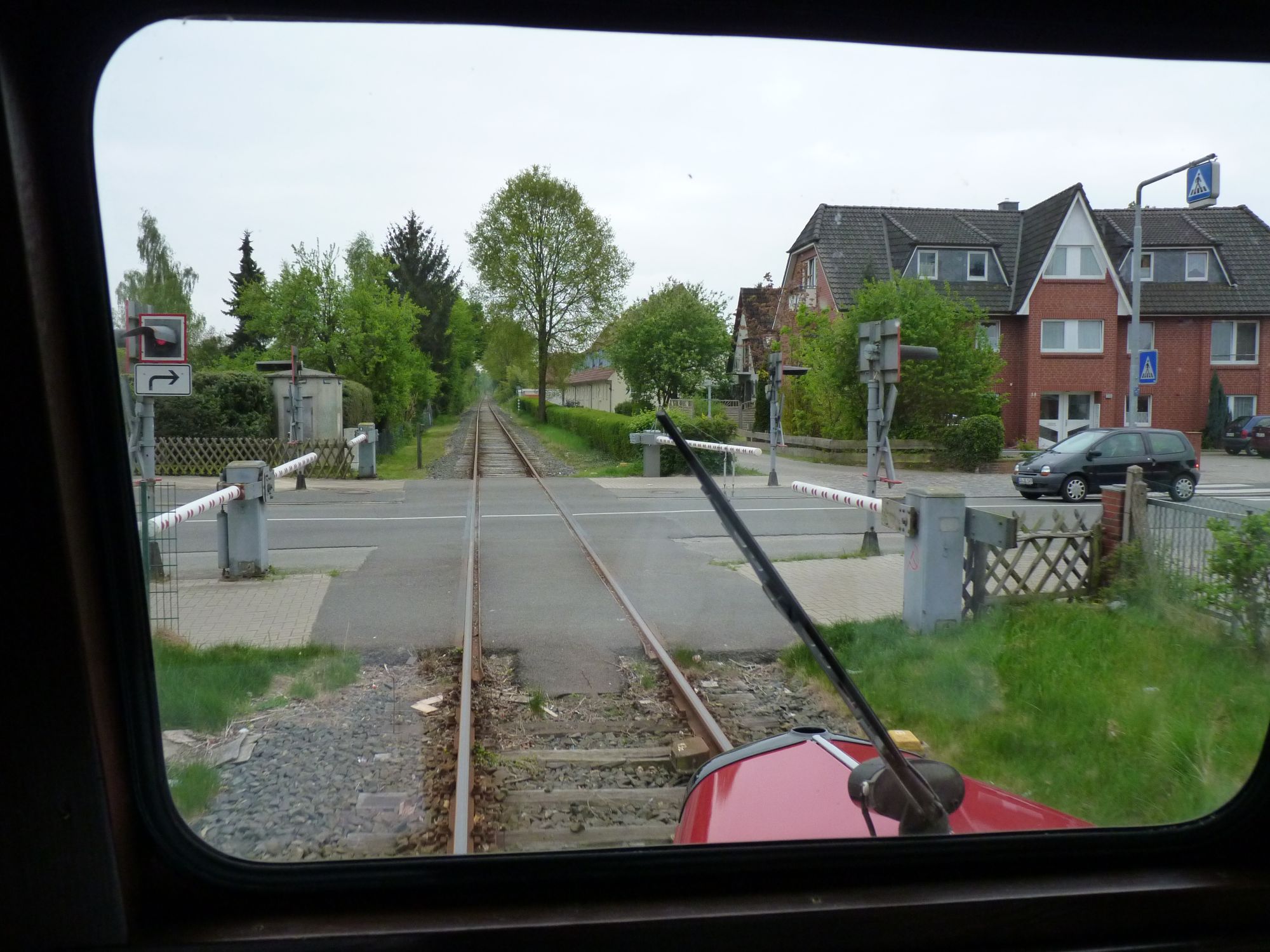 Bahnübergang in der Winsener Bürgerweide ameisenbaermitfahrt006