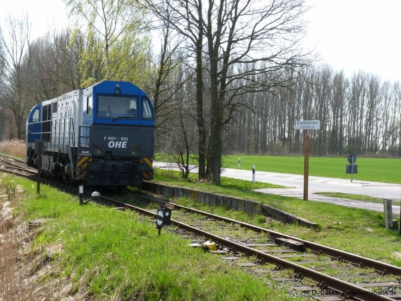 Vossloh MaK G2000 in Niedermarschacht Achterdeich elbmarschbahngal012
