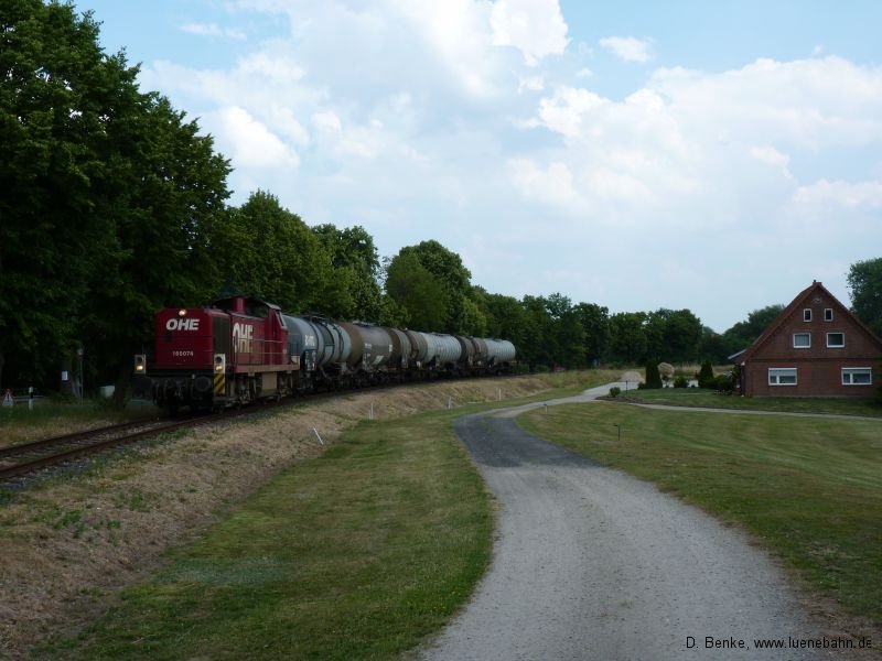 Güterzug mit OHE 160074 in Tönnhausen vor der Nettelbergbrücke elbmarschbahngal016
