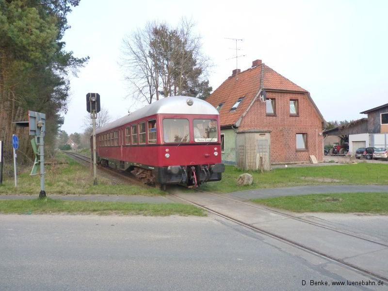 Einfahrt in den ehemaligen Schwindebecker Bahnhof avlgdtsteinbeck004
