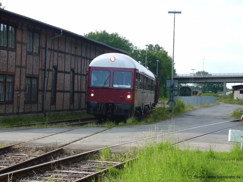 Nach der Bleckeder Tour fährt der MaK GDT von der DB-Übergabe in den Bahnhof Lüneburg Süd ein. Lüneburg Süd