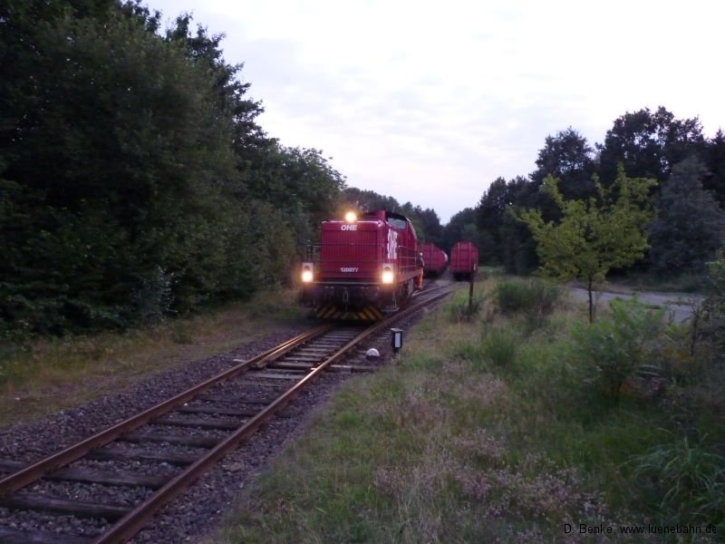 OHE 120077 beim Rangieren im Bahnhof Soderstorf II gebirgsbahngal018