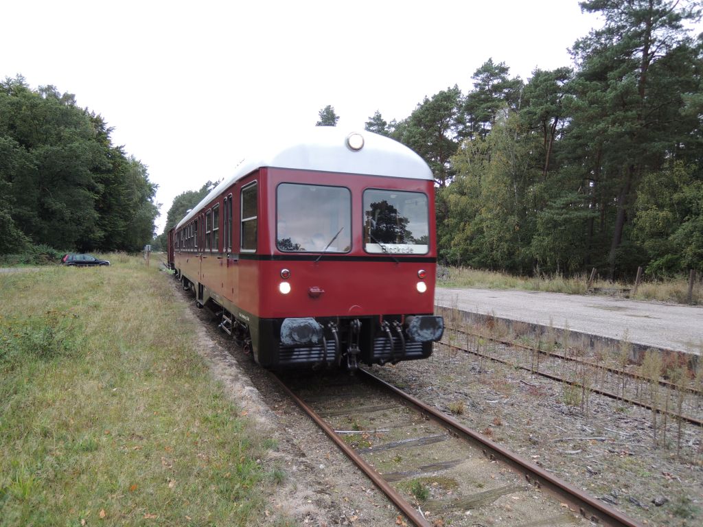 Einfahrt in den Bahnhof Boltersen avl-heide-express-herbst-2012-niedermarschacht-bleckede003